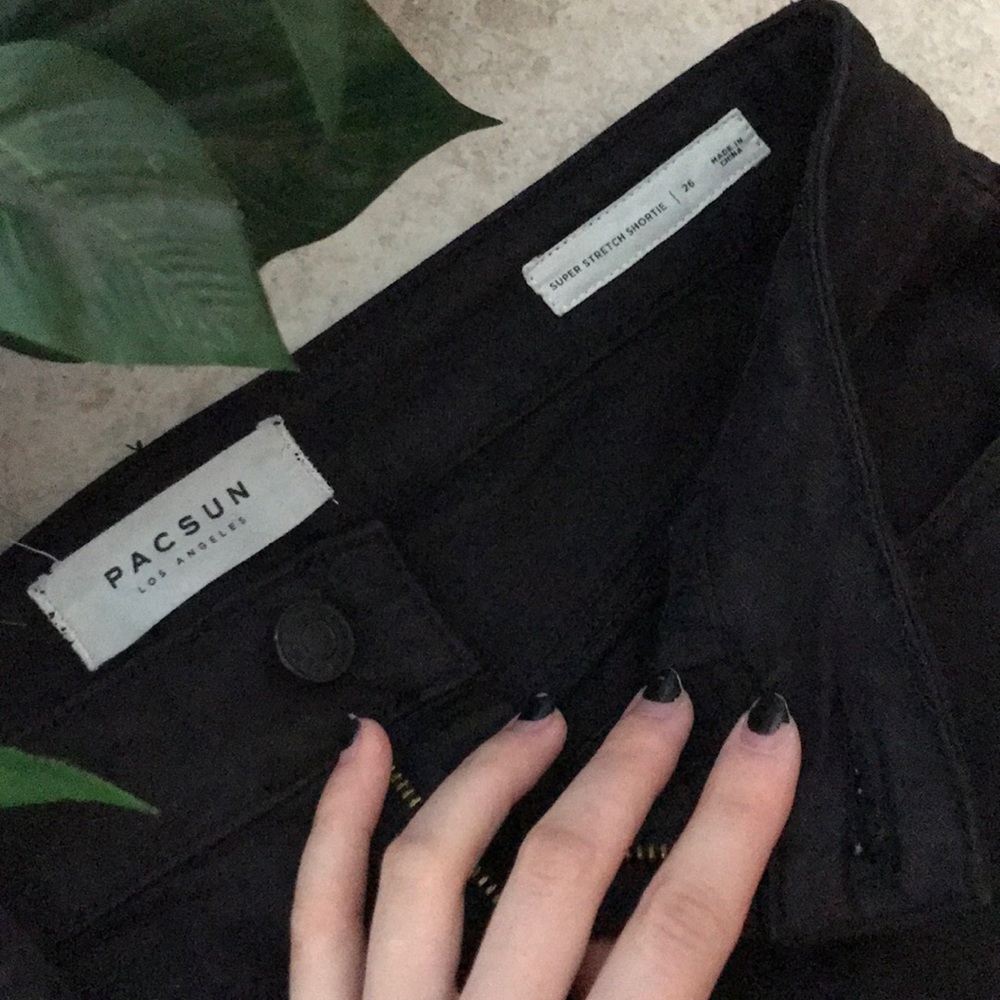 PacSun Super Stretch Shorts - Picture 2 of 3